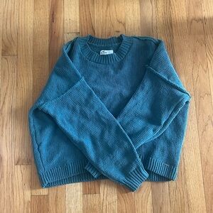 Hollister green sweater